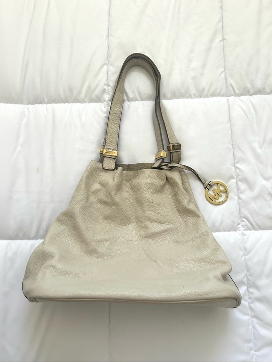 Michael Kors Handbags - Michael Kors Pebbled Leather Shoulder Bag